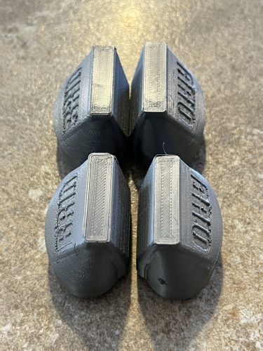 4 db Fekete Helyettesítő Végkupak Menabo Brio Tetőcsomagtartóhoz - Pót Top Crown