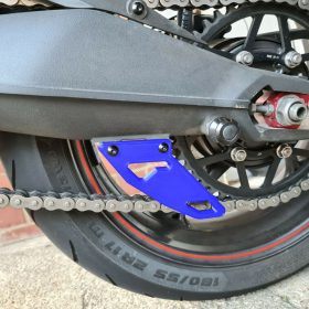   Motorkerékpár hátsó láncvédő vezető burkolat a Triumph Street Triple 675-höz