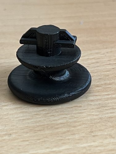 Jeep Cherokee Csomagtér Díszítő Tű Záróelem - OEM Stílus 1XA48DX9AB